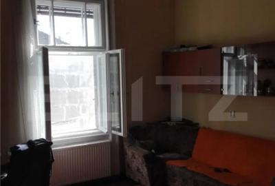 Casă cu 5 camere cu Teren 2100 Mp în Titulescu - 2