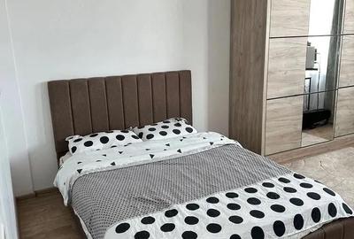 Garsonieră decomandată în Apărătorii Patriei