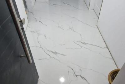 Casă cu 4 camere cu Teren 300 Mp în Dumbrăvița