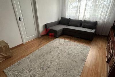 Apartament cu 3 camere semidecomandat în Podu Roș - 8