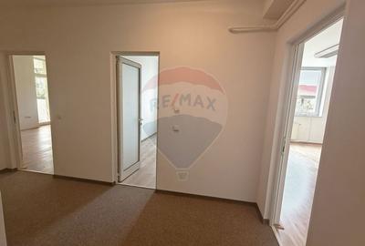 Spatiu de birouri 70 mp de inchiriat - 1