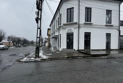 Casă cu 4 camere cu Teren 300 Mp în Central - 5