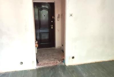 GARSONIERA- BLOC ANVELOPAT -FOARTE APROAPE DE METROU TITAN GARSONIERA- BLOC ANVELOPAT -FOARTE APROAPE DE METROU TITAN - 2