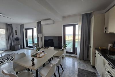 Apartament cu 3 camere decomandat, mobilat în Exterior Nord