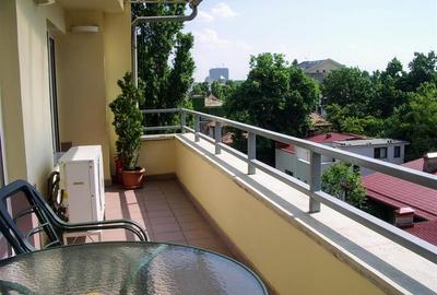 Vanzare apartament 3 camere Aviatorilor - Televiziune - Garaj