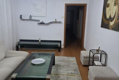 Apartament cu 4 camere decomandat în Apusului - 7