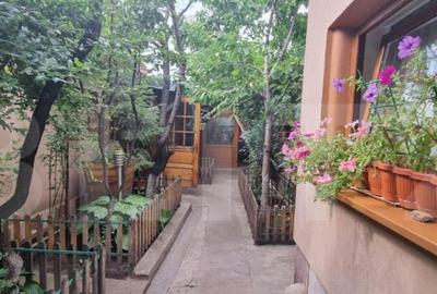 Casa individuala, 6 camere, 155 mp utili, teren 304 mp, zona - 1