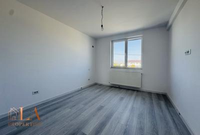 Duplex cu 4 camere cu Canalizare în Domnești - 6
