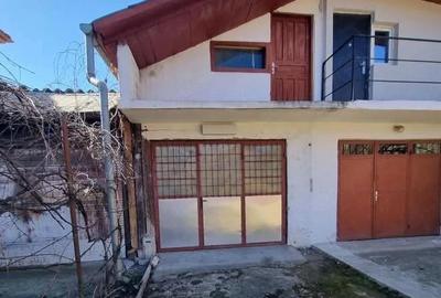 Casă cu 4 camere cu Teren 4 Mp în Central - 5