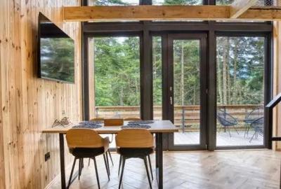 Cabane scandinave premium, vedere catre padure investi?ie turistica in Sinaia - 2