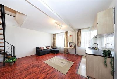 Vanzare apartament 2 camere, central , cu scara interioara
Comosion 0 % - 2