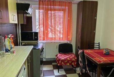 Apartament cu 3 camere decomandat în Crângași - 2