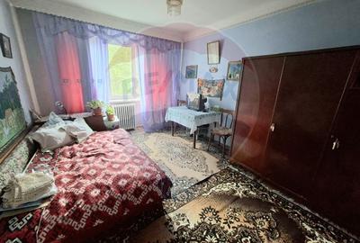 Apartament 3 camere decomandatâAleea Parcului colt cu Razboieni etaj 1 - 3