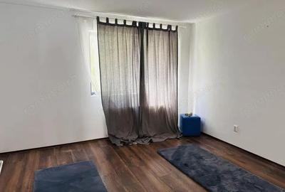Casă cu 6 camere cu Canalizare în Chiajna