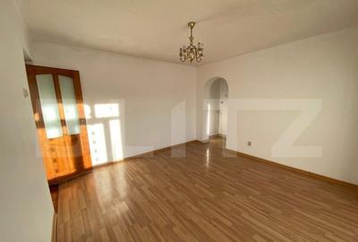 Apartament 2 camere, zona Sfanta Vineri - 1