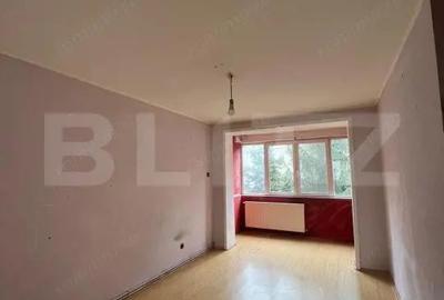 Apartament cu 3 camere semidecomandat în Central - 6
