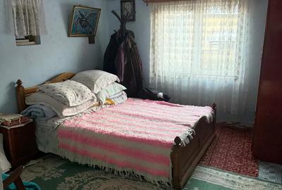 Casă cu 5 camere în Central - 1