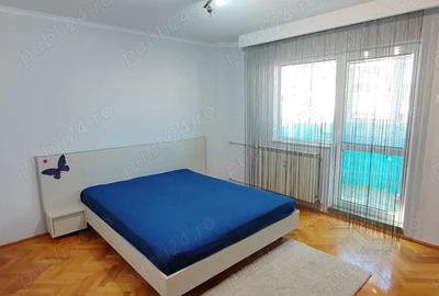 Apartament cu 4 camere decomandat, mobilat în Titan