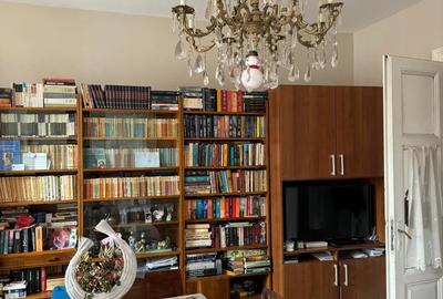 Casă cu 3 camere în Central - 2