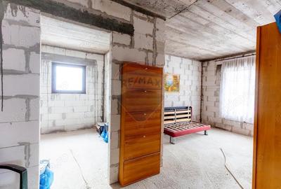 Casă cu Teren 1240 Mp în Băbana - 9