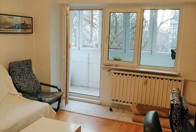 Garsonieră decomandată, mobilată în Tei - 2