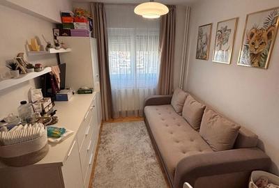 Apartament cu 3 camere decomandat în Exterior Vest - 8
