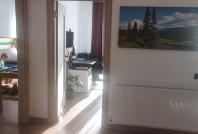 Apartament cu 3 camere semidecomandat în Florești - 3