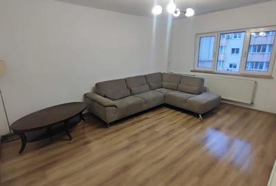 Apartament cu 3 camere decomandat în Vitan - 2