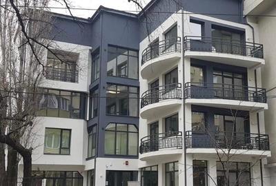 Birouri de inchiriat aproape de Piata Victoriei - 28 mp - 1