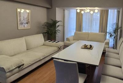 Apartament cu 4 camere decomandat în CET - 3