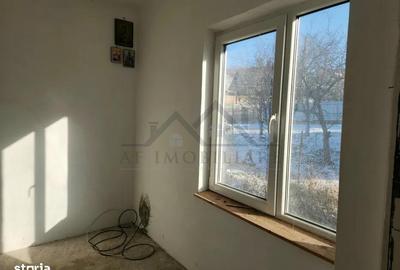 Casă cu 4 camere cu Teren 638 Mp în Tomești - 9