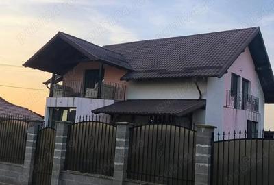 Casă cu 4 camere cu Teren 2064 Mp în Cenad - 2
