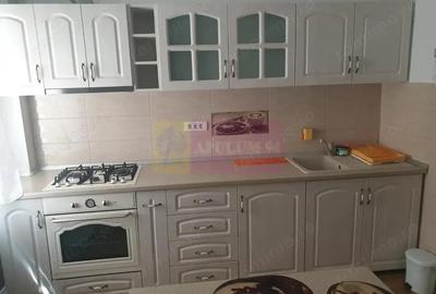 Vanzare apartament 4 camere, zona Mall Vitan, decomandat
