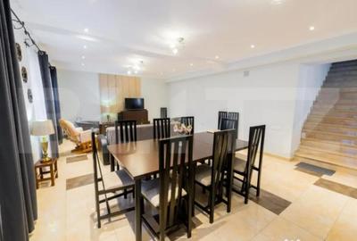 Casă cu 6 camere cu Teren 420 Mp în Central - 8