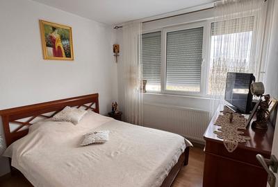 Apartament cu 3 camere decomandat, mobilat în 1 Mai - 2
