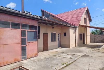 Casă, 500 mp, Muntele Găina. 600 E/lună (neg). Comision 0.