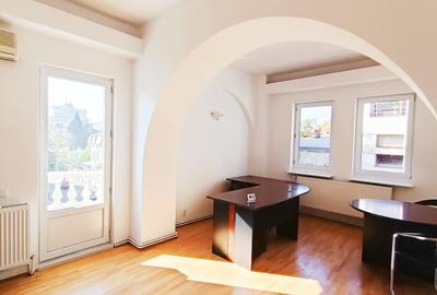 Birou, de 120 mp, în P-ța Alba Iulia - 2