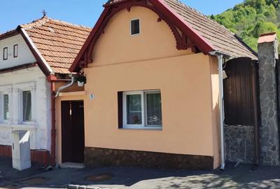 Casa de vanzare Bra?ov, ?chei, str. Inva?atorilor - 8