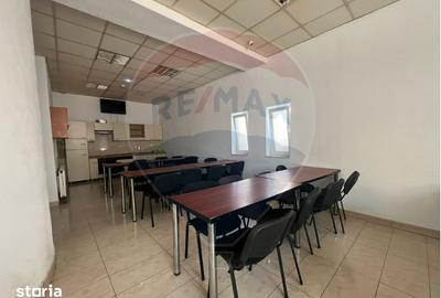 Apartament cu 4 camere în Central - 8