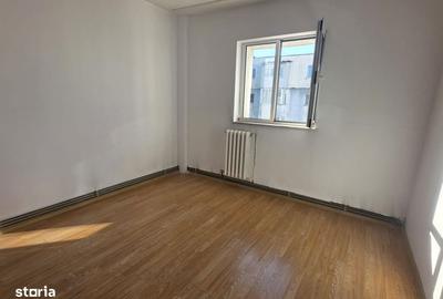 Apartament cu 2 camere în Baza 3 - 5