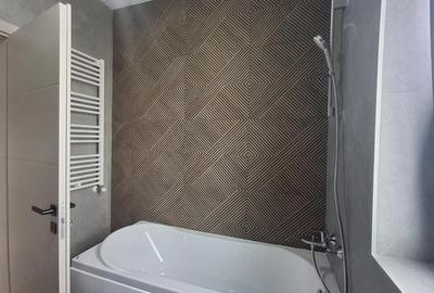 Casă cu 7 camere cu Teren 500 Mp în Bucium - 3