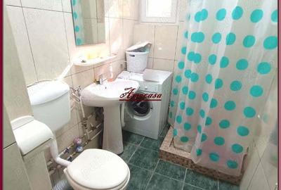 Apartament cu 2 camere decomandat în Rovine