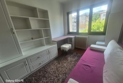 Apartament cu 3 camere decomandat în Central - 3