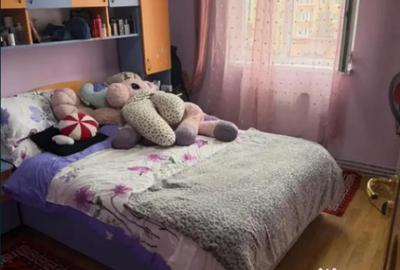 Apartament cu 3 camere semidecomandat în Florilor - 3