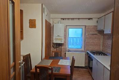 Apartament cu 3 camere decomandat în Girocului - 9