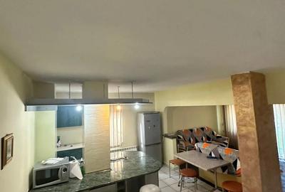 Apartament cu 3 camere decomandat în Rogerius