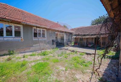 Casa  cu 3 camere si teren 4,342 mp de vanzare in Valea Mare de Codru - 12