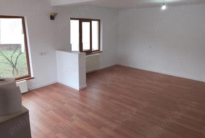 Casă cu 3 camere în Central - 4