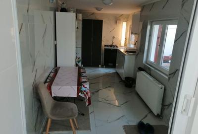 Casă cu 3 camere cu Teren 200 Mp în Central - 3