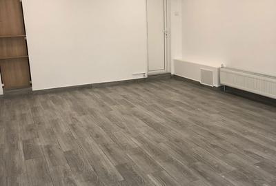 Spațiu comercial, de 55 mp, în Central - 5